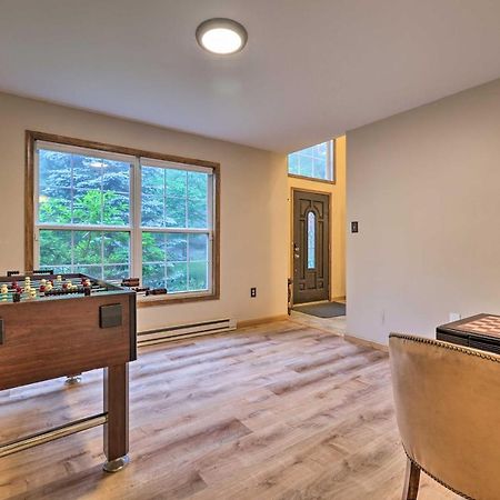 Spacious Tobyhanna Home With Lake Access And Fire Pit! Екстериор снимка