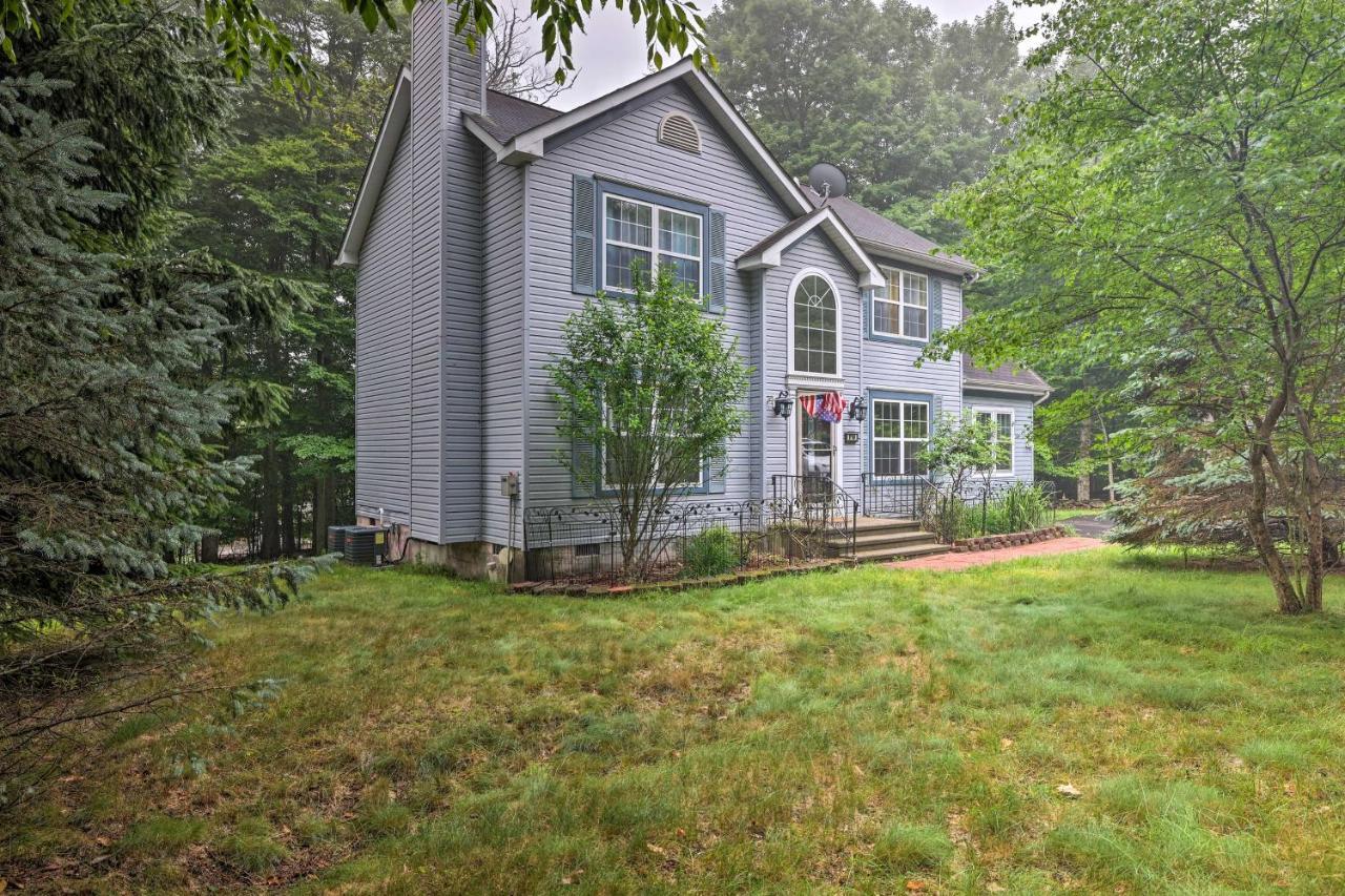 Spacious Tobyhanna Home With Lake Access And Fire Pit! Екстериор снимка